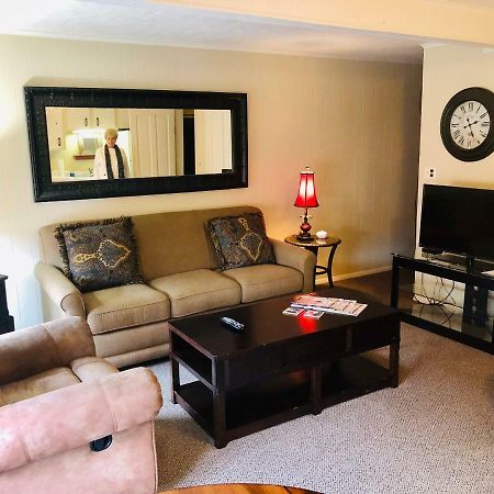 Galena Penthouse Overlooking Main Street With Free Off Street Parking Bagian luar foto