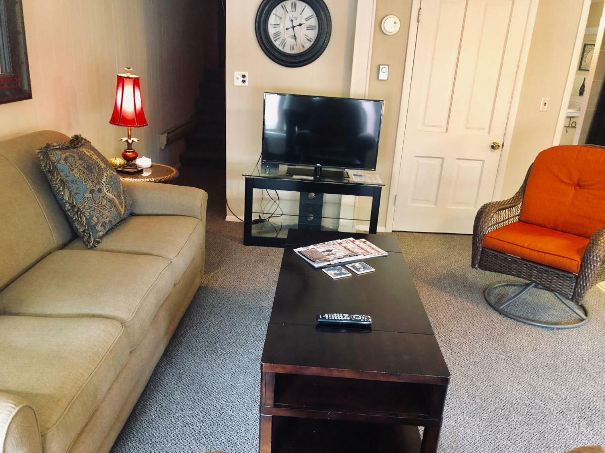 Galena Penthouse Overlooking Main Street With Free Off Street Parking Bagian luar foto